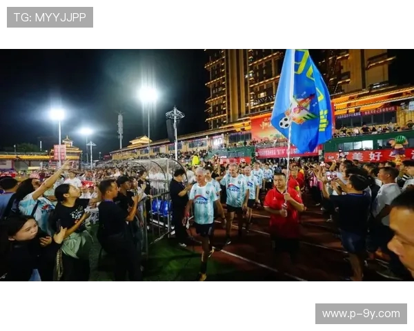乔大爷化身传奇足球教练带领草根球队逆袭登顶全国冠军